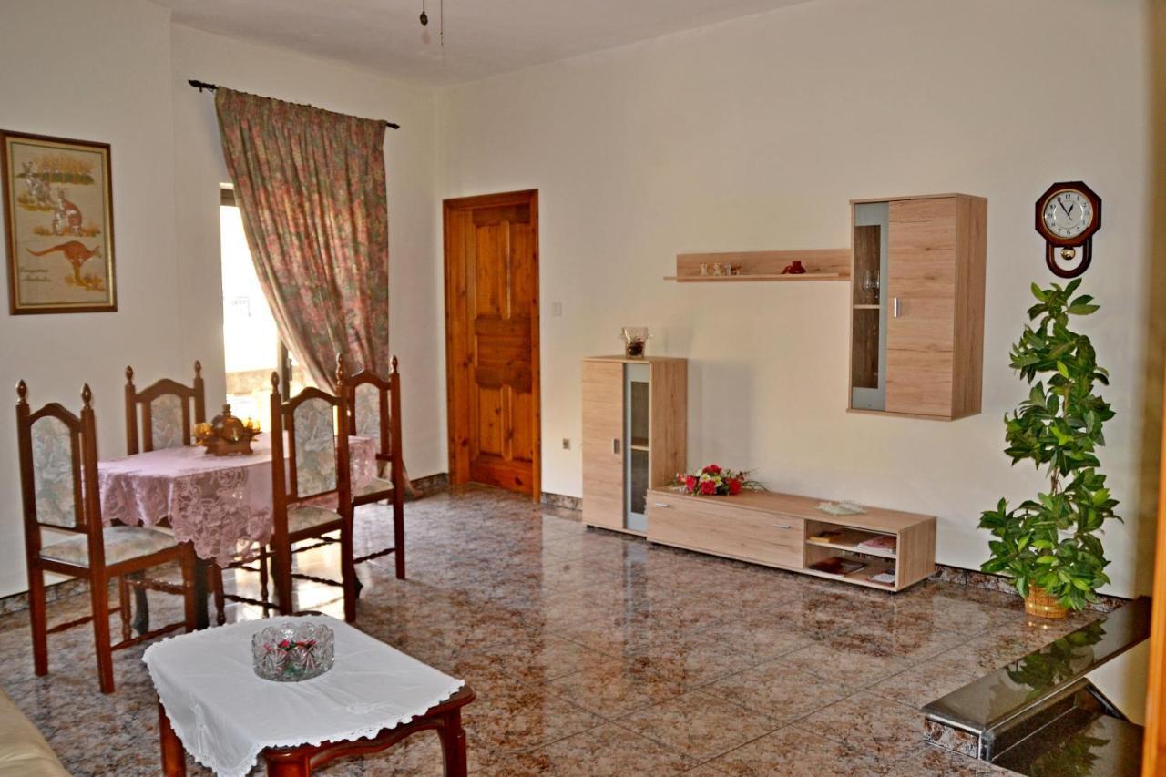 Silia'S Maisonette Marsaskala Exterior foto